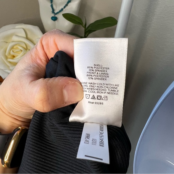 NWT Express black bodysuit, body contour, size XS - Picture 8 of 8